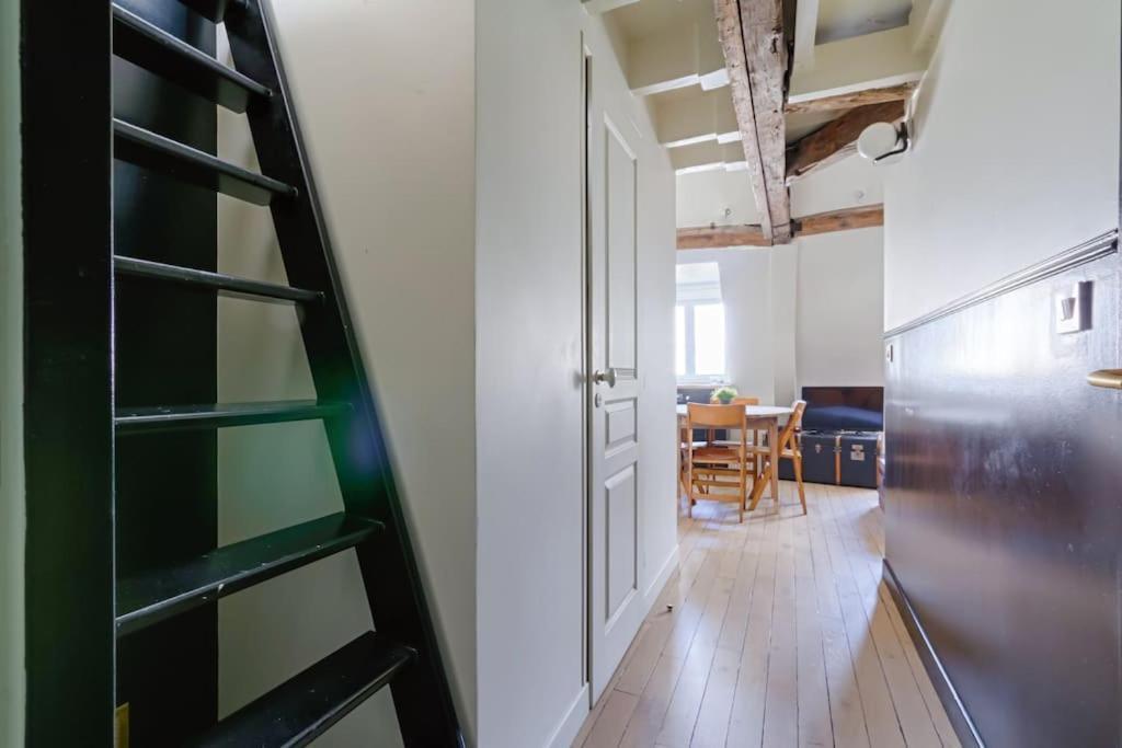 דירות Mykeypers - Fantastic Designed Parisan Loft 2Br/6P- Le Marais מראה חיצוני תמונה